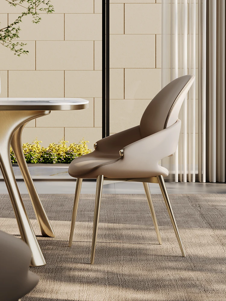 Jedálenské stoličky sú ľahké a luxusné, s pocitom luxusu. Moderný, minimalistický, a high-end stoličky pre použitie v domácnosti5
